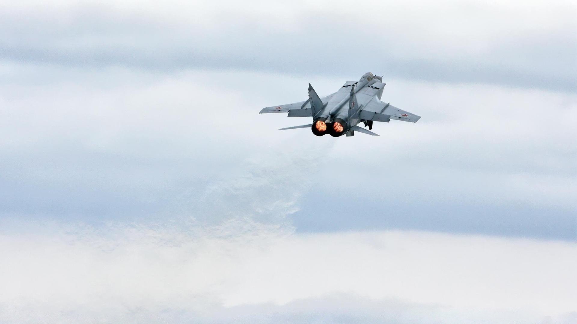 追溯“冠军密码”传说：顶尖球队的夺冠秘籍，冠军的球队是哪支球队