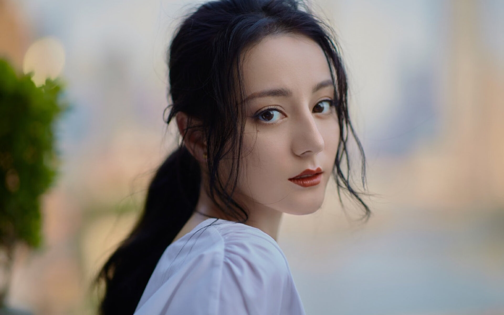 希腊女篮在欧洲锦标赛中展现顽强实力，向冠军全力冲锋，希腊男篮欧锦赛