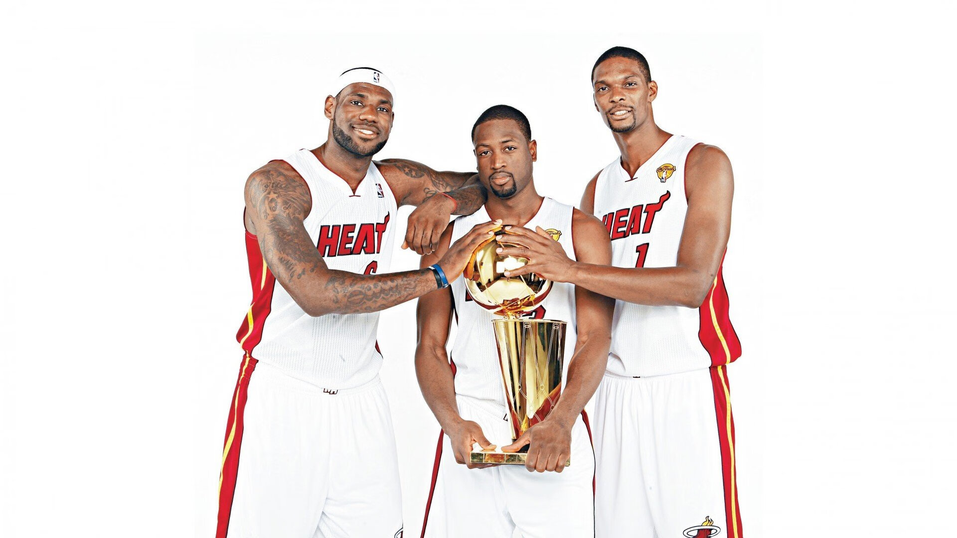 _勇士队外线手感火热,点燃赛场_,勇士的队